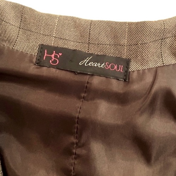 HeartSoul Ruffle Trim Short Sleeve Blazer Jacket - Picture 3 of 9